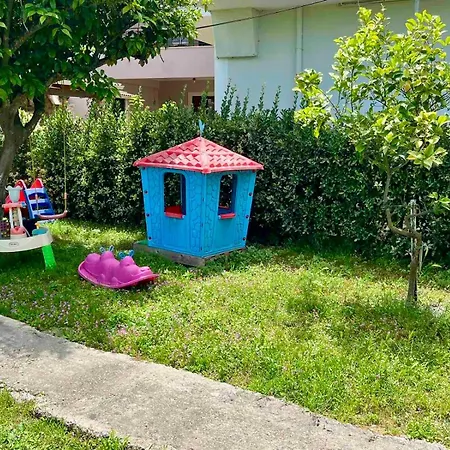 Captain Christos House Апартаменты