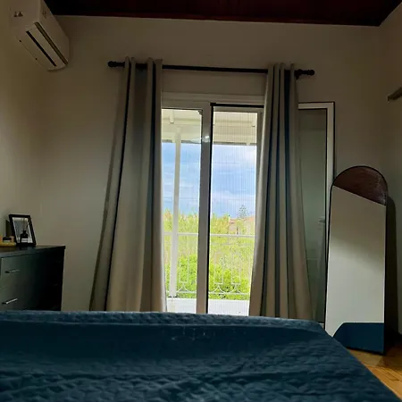Captain Christos Family Garden House Апартаменты Лефкими